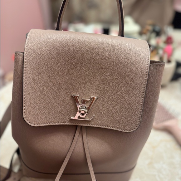 LOUIS VUITTON LockMe Backpack - Picture 5 of 16